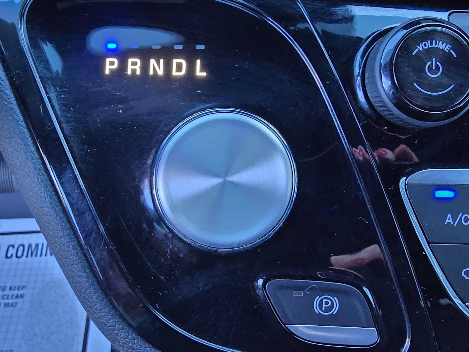 Used 2026 Chrysler Pacifica Select FWD image 24