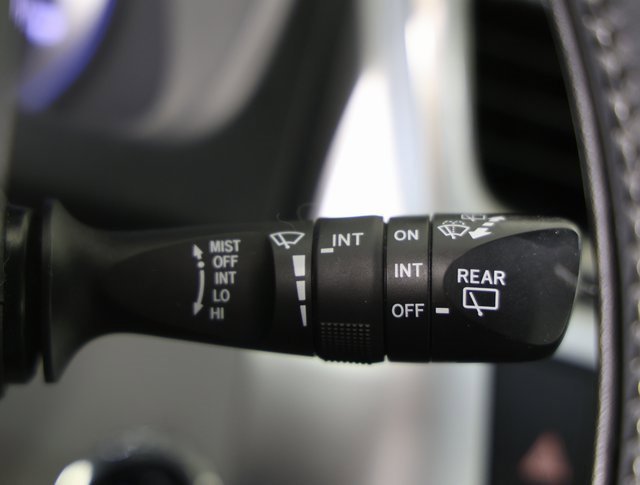 Used 2018 Toyota Highlander FWD V6 image 22