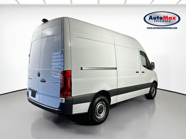 Used 2025 Mercedes-Benz Sprinter 2500 image 2
