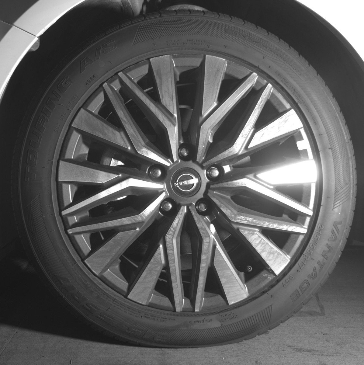 Used 2025 Nissan Altima 2.5 SV image 12