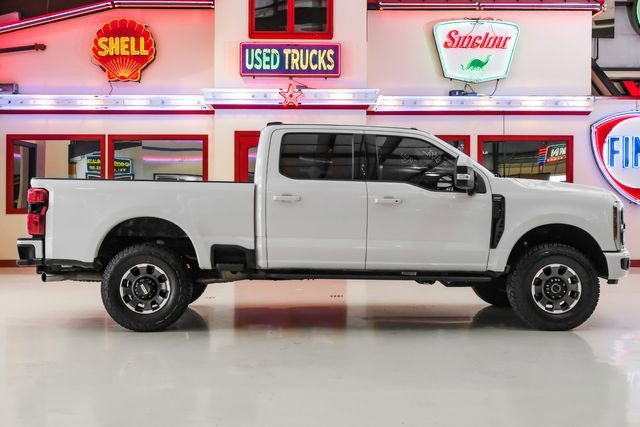 Used 2023 Ford F250 Lariat w/ Tremor Off-Road Package image 9