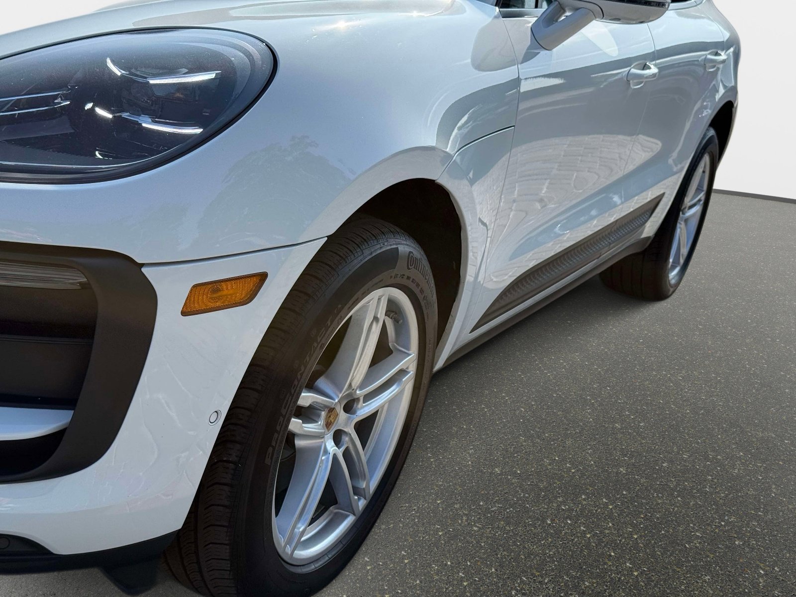 Used 2022 Porsche Macan image 10