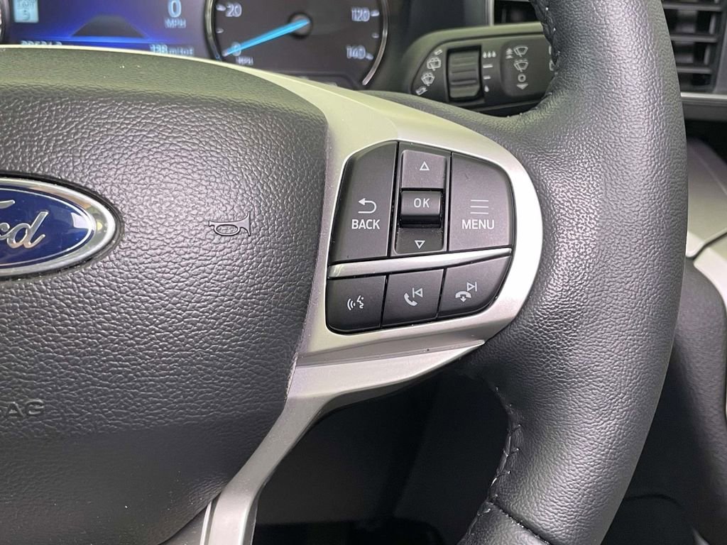 Used 2023 Ford Explorer XLT w/ Equipment Group 202A AWD/4WD image 34