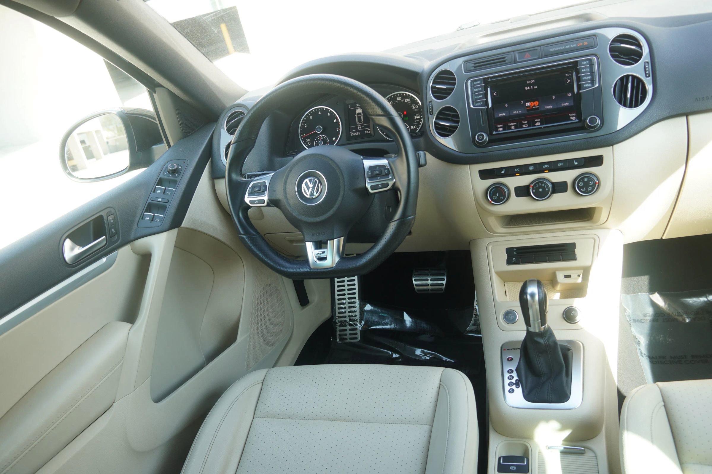 Used 2016 Volkswagen Tiguan R-Line image 39