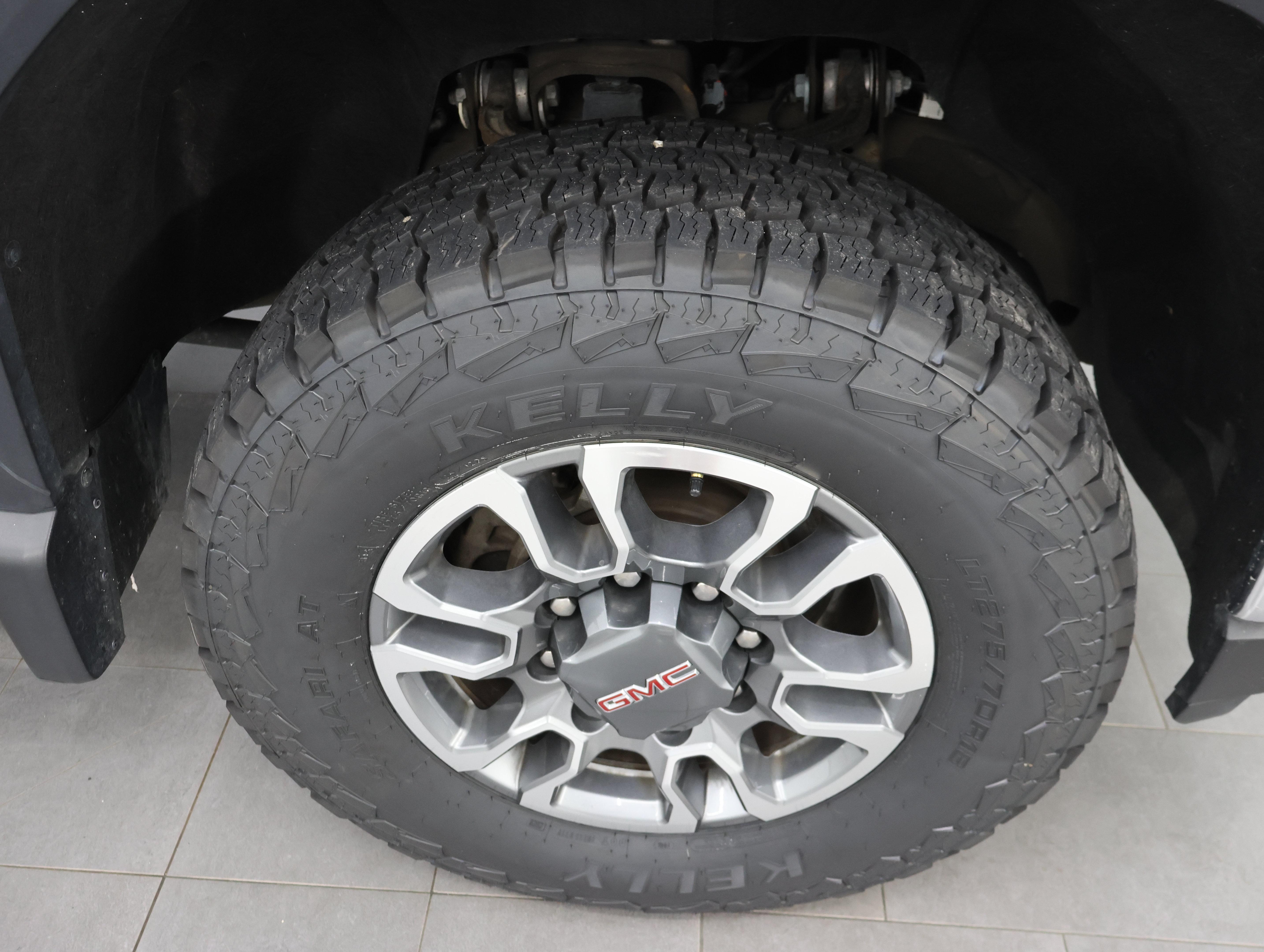 Used 2023 GMC Sierra 2500 SLE AWD/4WD image 3