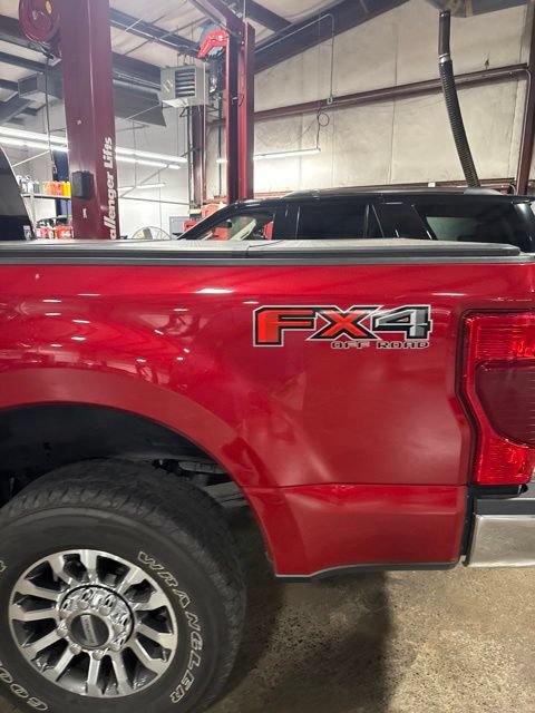 Used 2022 Ford F250 Lariat w/ Lariat Value Package AWD/4WD image 13