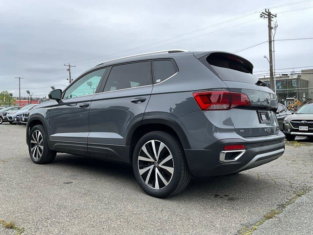 Used 2023 Volkswagen Taos SE AWD/4WD image 6