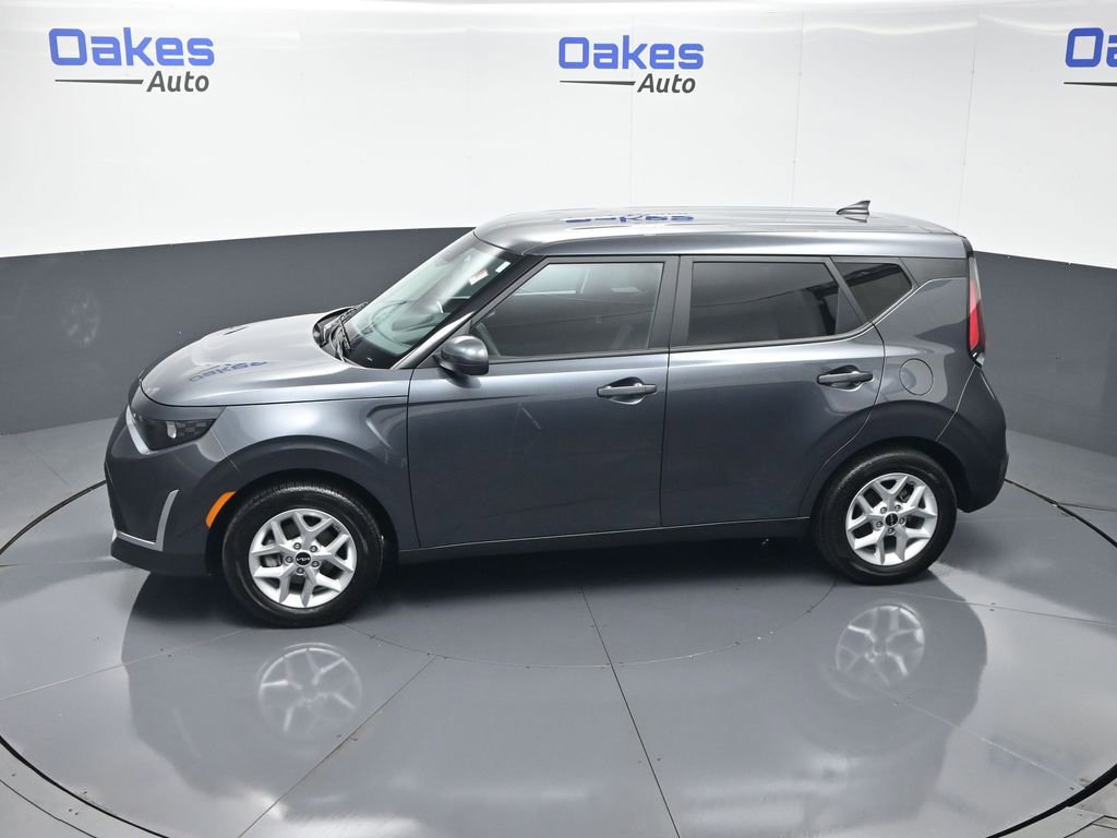 Certified 2025 Kia Soul LX w/ LX Technology Package image 46