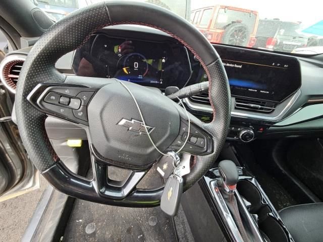 Used 2024 Chevrolet Trax RS w/ Driver Confidence Package FWD image 2