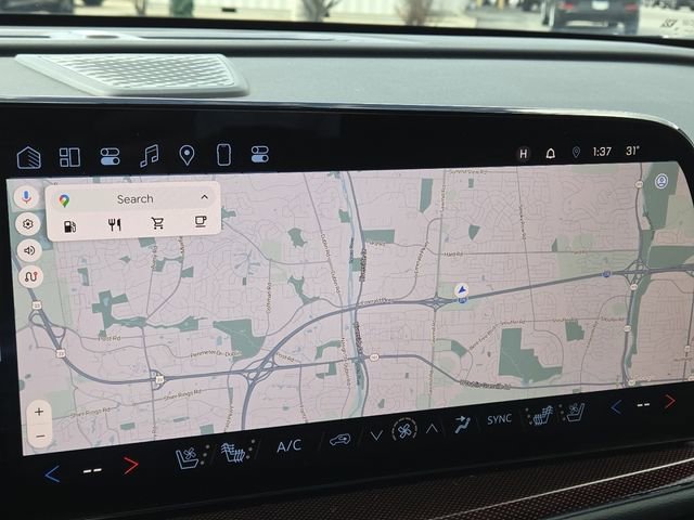 Certified 2024 Chevrolet Traverse RS w/ LPO, Floor Liner Package image 4