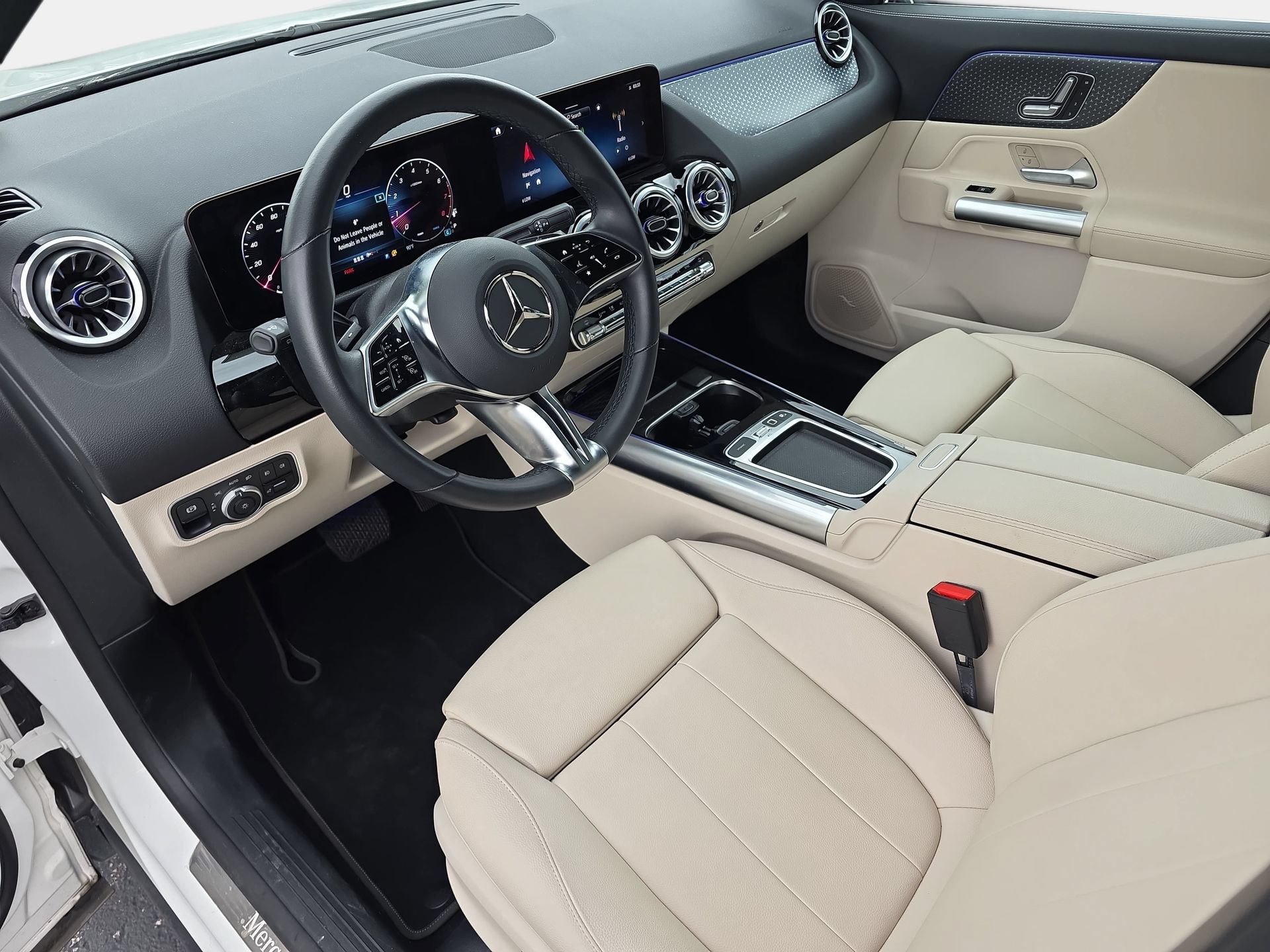 Used 2025 Mercedes-Benz GLA 250 image 16
