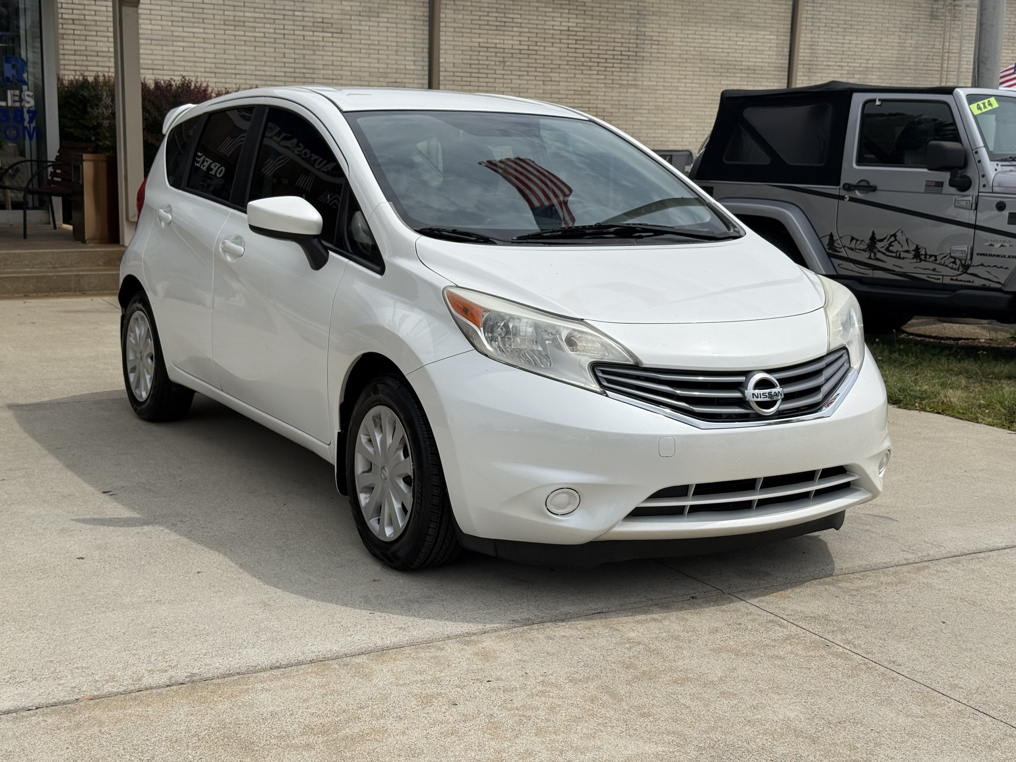 Used 2015 Nissan Versa Note S Plus FWD image 3