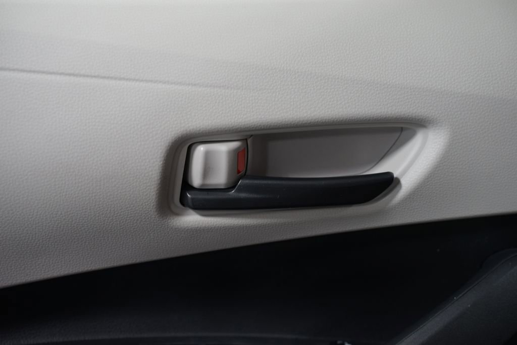 Certified 2022 Toyota Corolla LE image 31