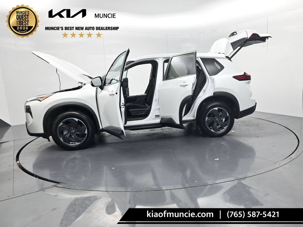 Used 2024 Nissan Rogue SV AWD/4WD image 58