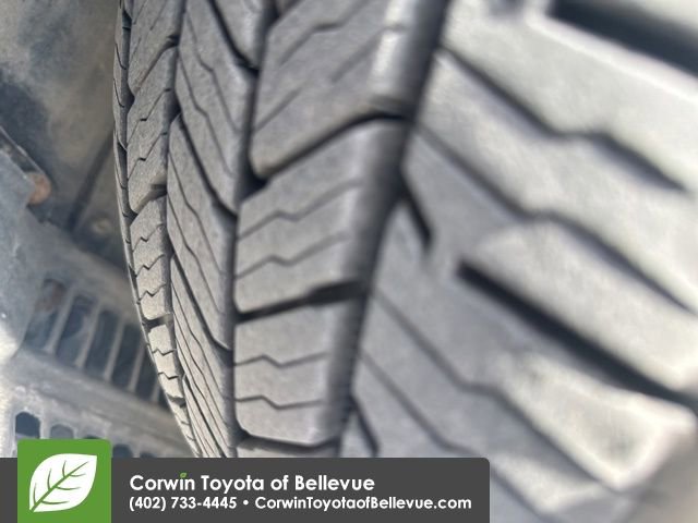 Used 2017 Toyota Highlander Limited w/ Protection Package #3 image 11