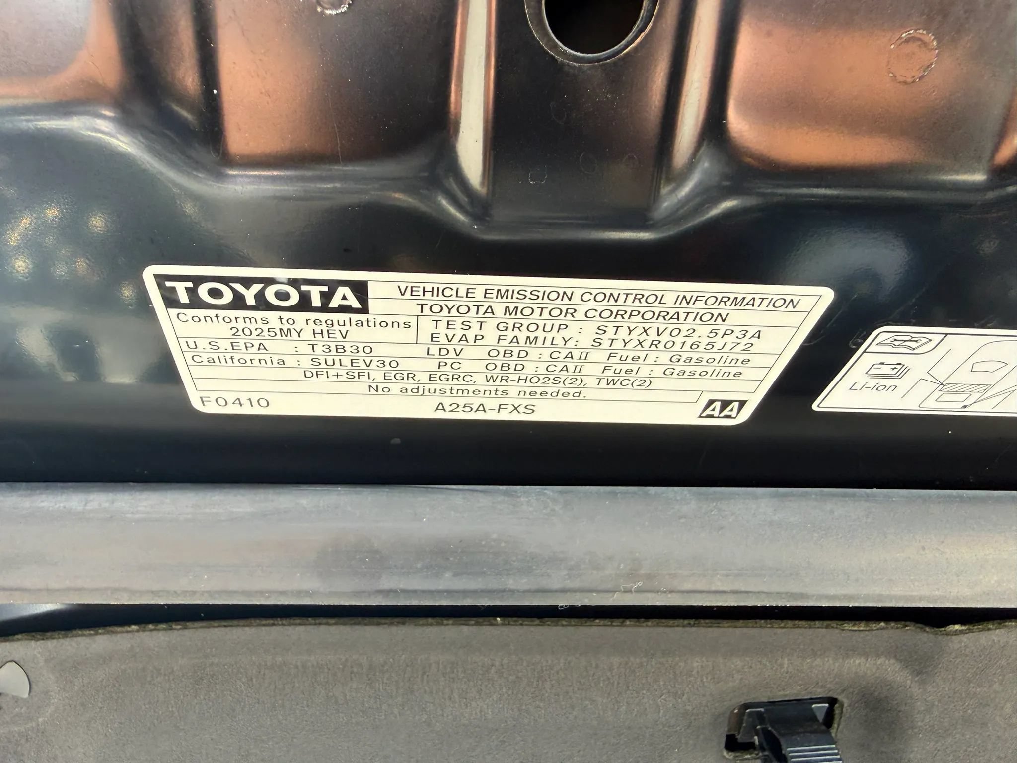 Used 2025 Toyota Camry LE FWD image 17