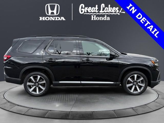 Certified 2023 Honda Pilot Touring image 7