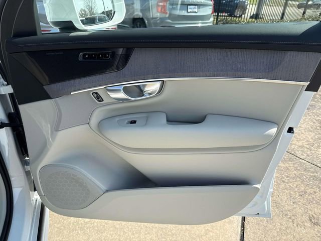 New 2026 Volvo XC90 B6 Ultra w/ Protection Package image 15