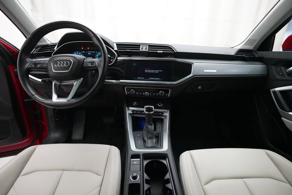 Certified 2022 Audi Q3 2.0T Premium Plus AWD/4WD image 5