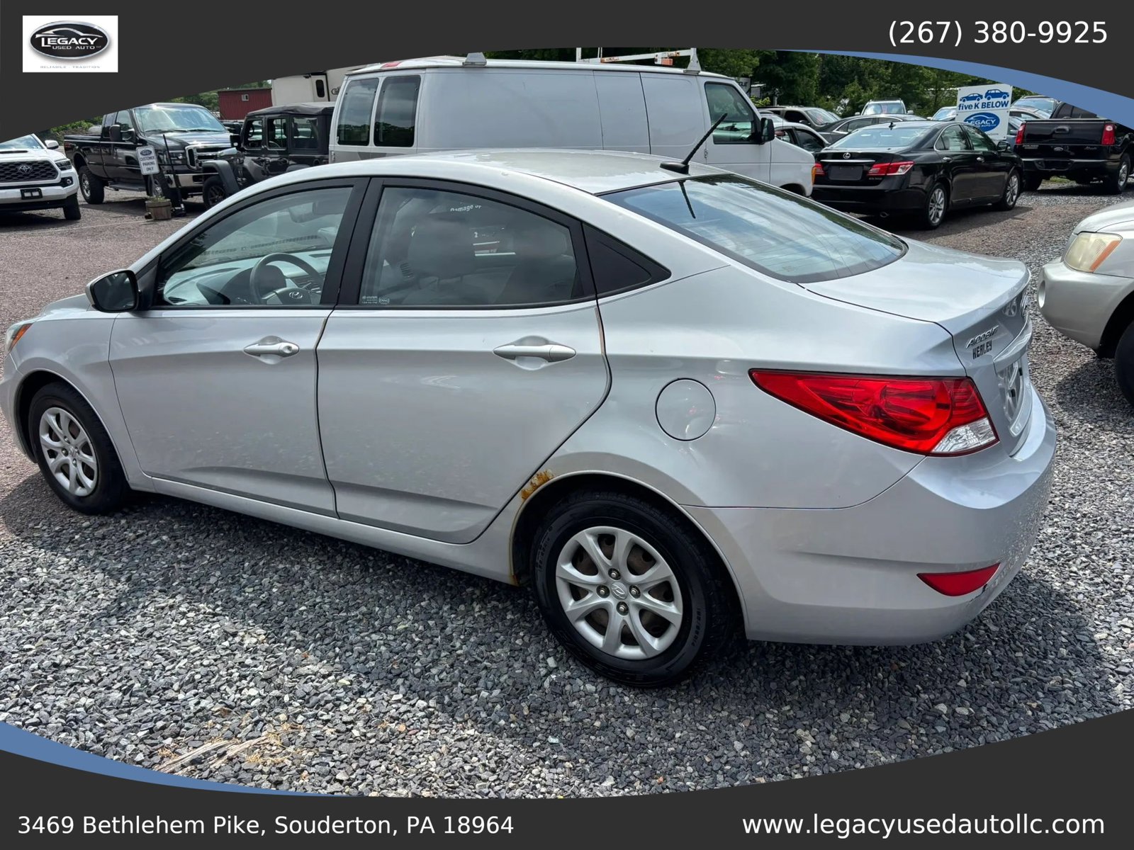 Used 2012 Hyundai Accent GLS FWD image 5