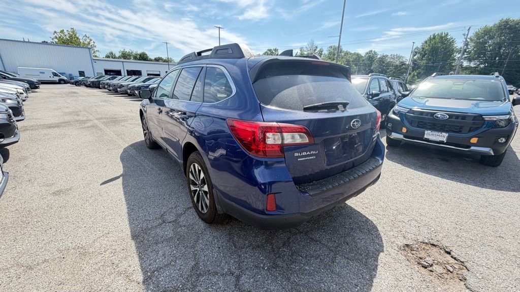 Used 2017 Subaru Outback 2.5i Limited AWD/4WD image 7