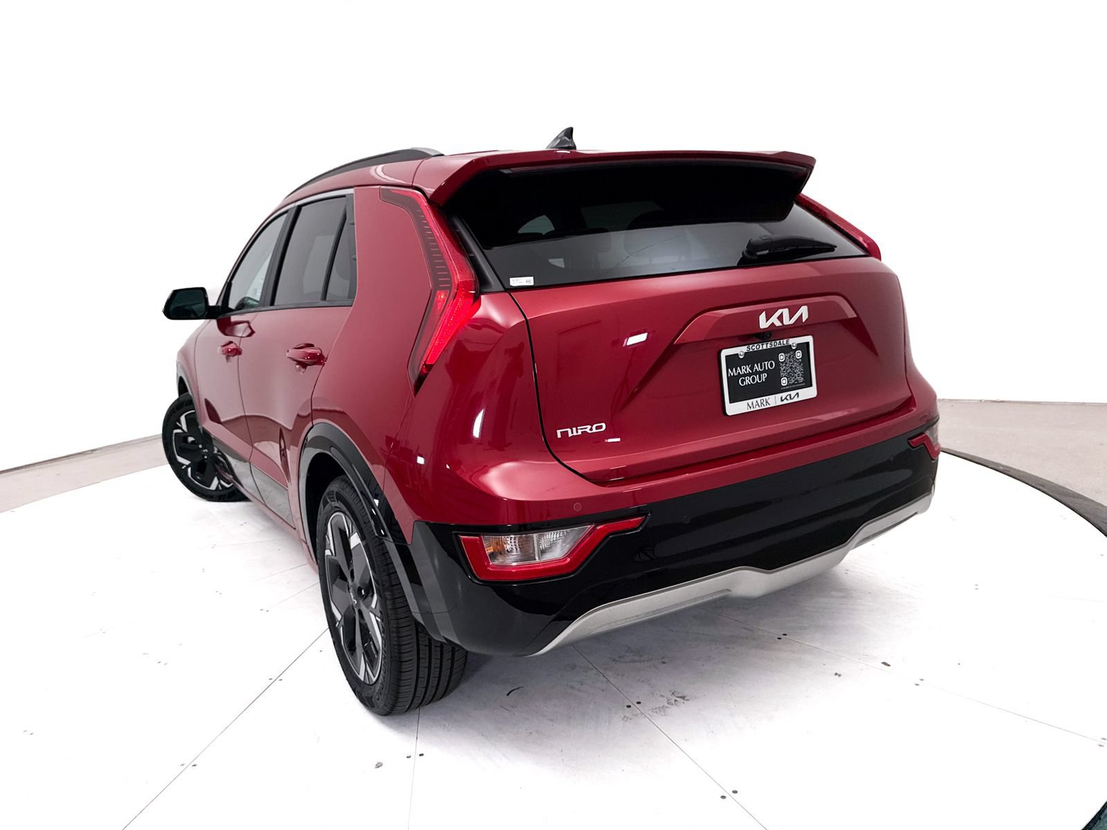 Certified 2023 Kia Niro Wind FWD image 7