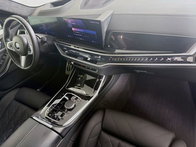 Used 2024 BMW X7 xDrive40i w/ M Sport Package AWD/4WD image 34