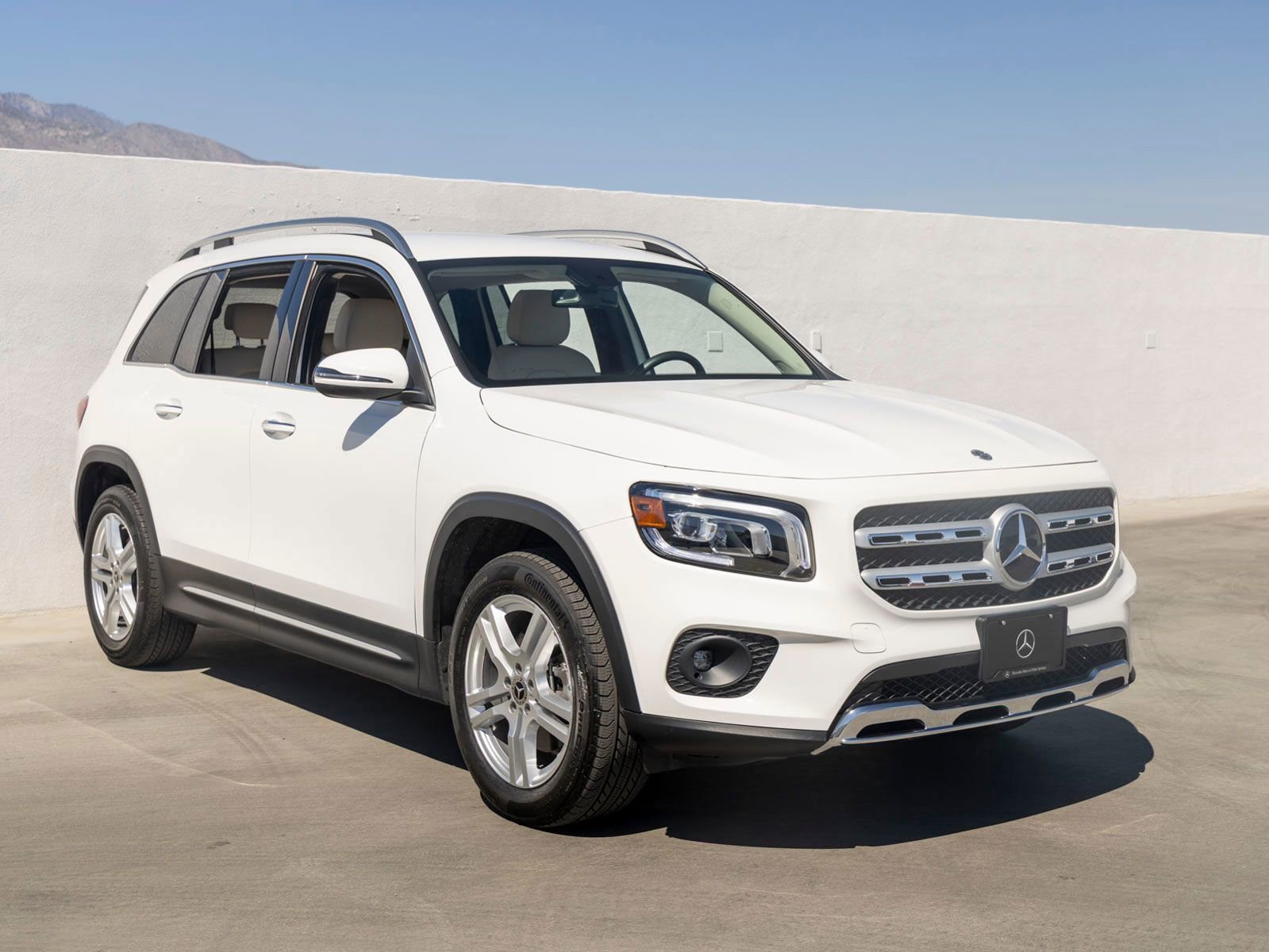 Used 2022 Mercedes-Benz GLB 250 4MATIC image 2