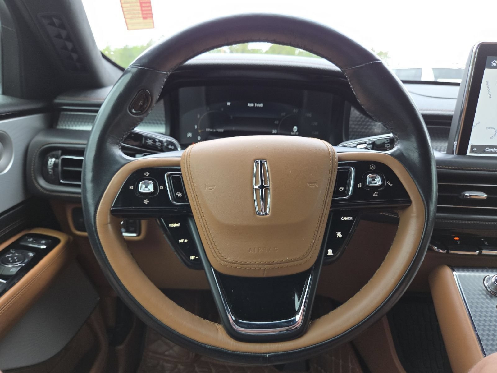 Used 2023 Lincoln Aviator Black Label AWD/4WD image 31