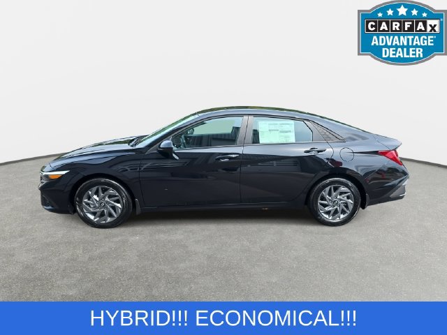 Used 2026 Hyundai Elantra Hybrid FWD image 8