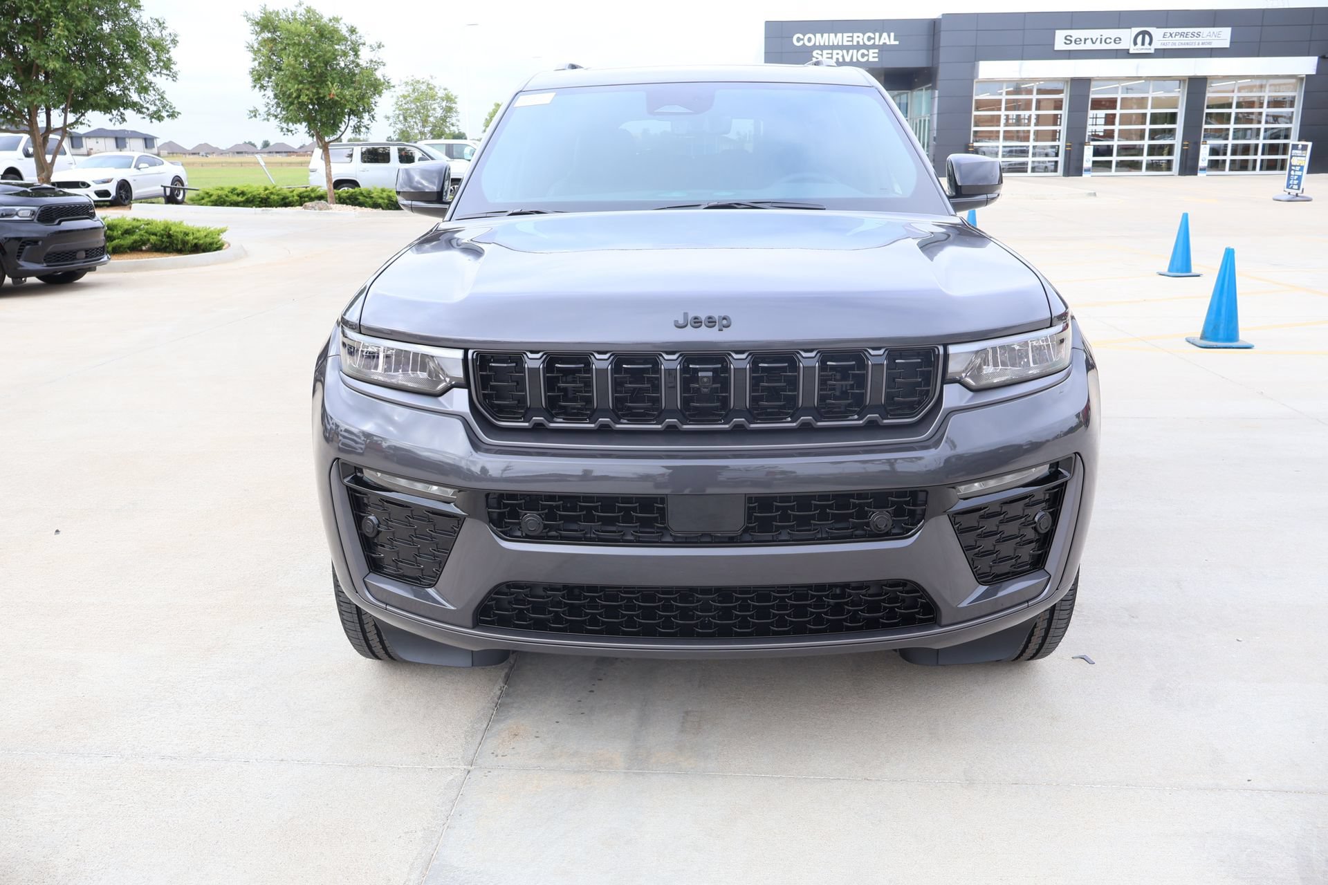 New 2026 Jeep Grand Cherokee L Limited AWD/4WD image 10