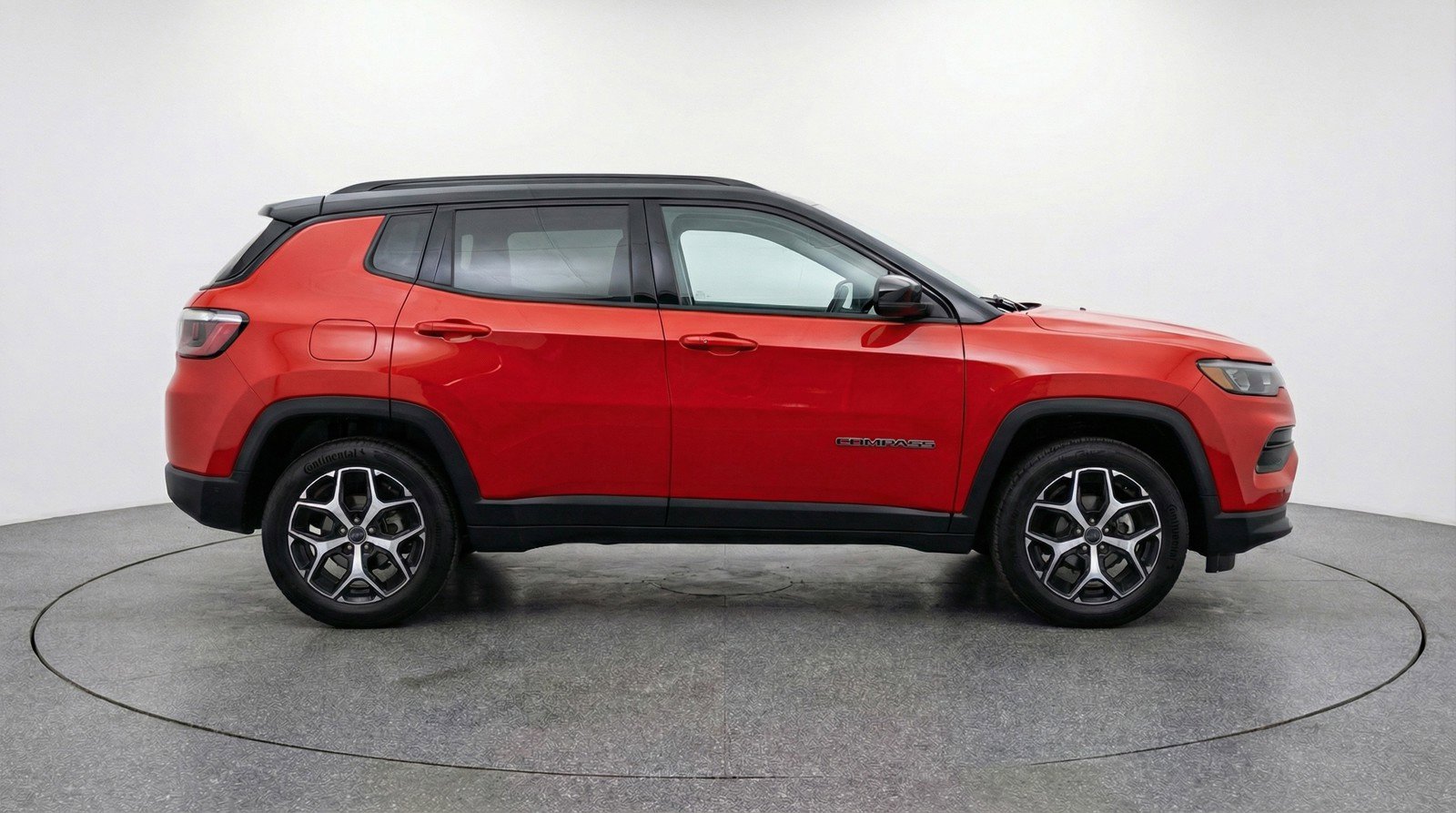 Used 2025 Jeep Compass Limited image 11