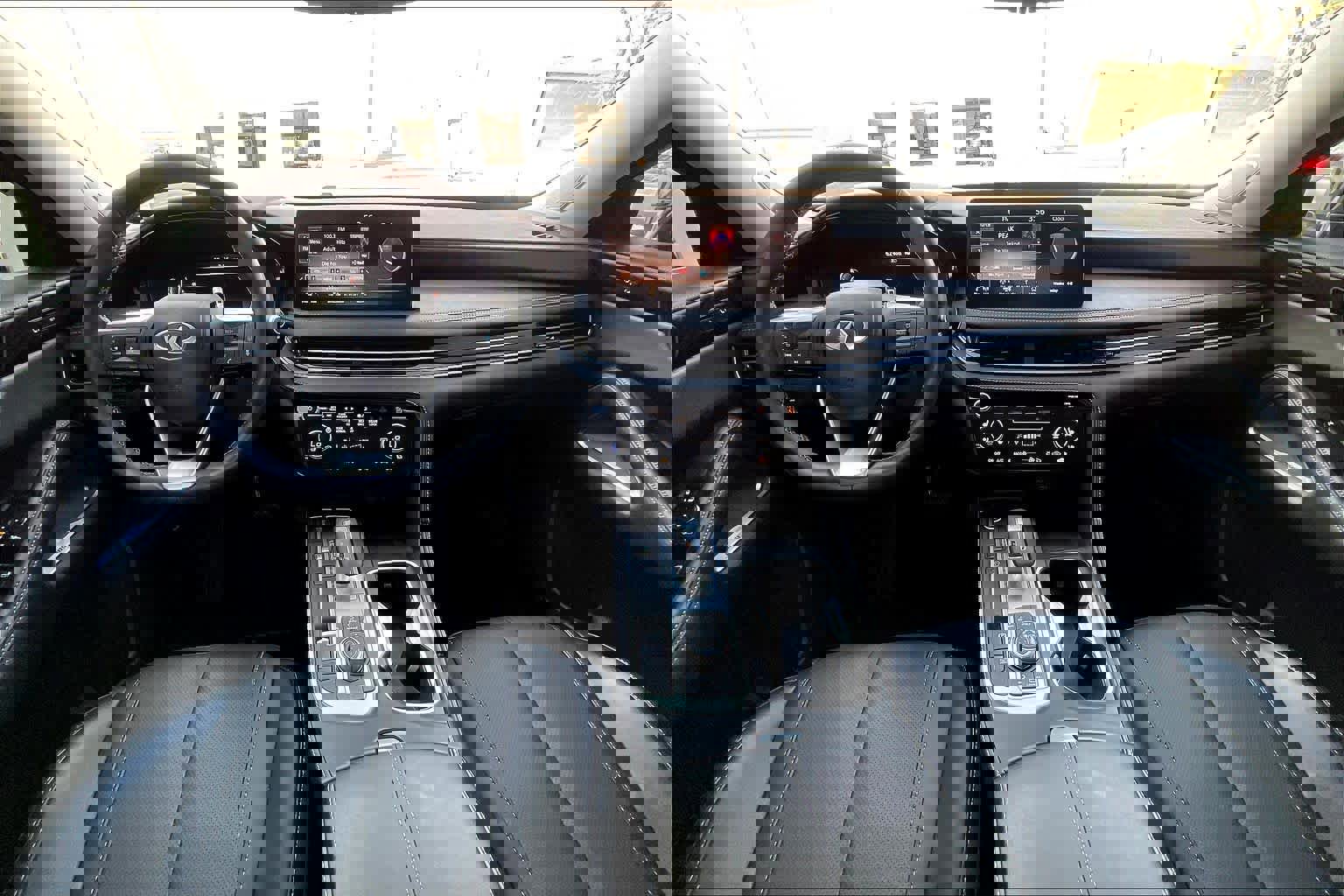 Used 2023 INFINITI QX60 Sensory w/ Vision Package image 15