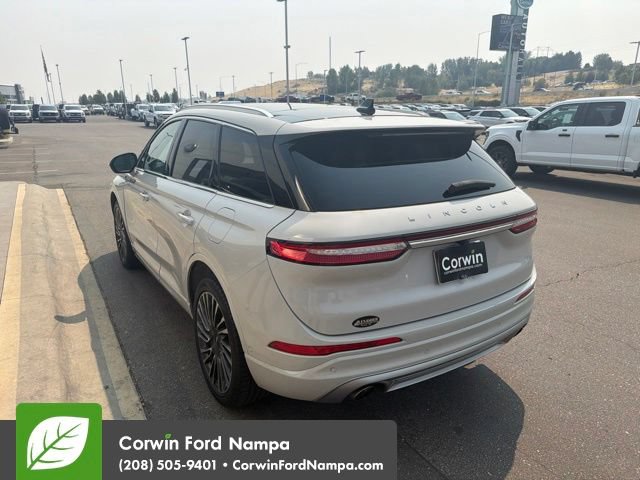 Used 2020 Lincoln Corsair Reserve w/ Equipment Group 201A FWD image 5
