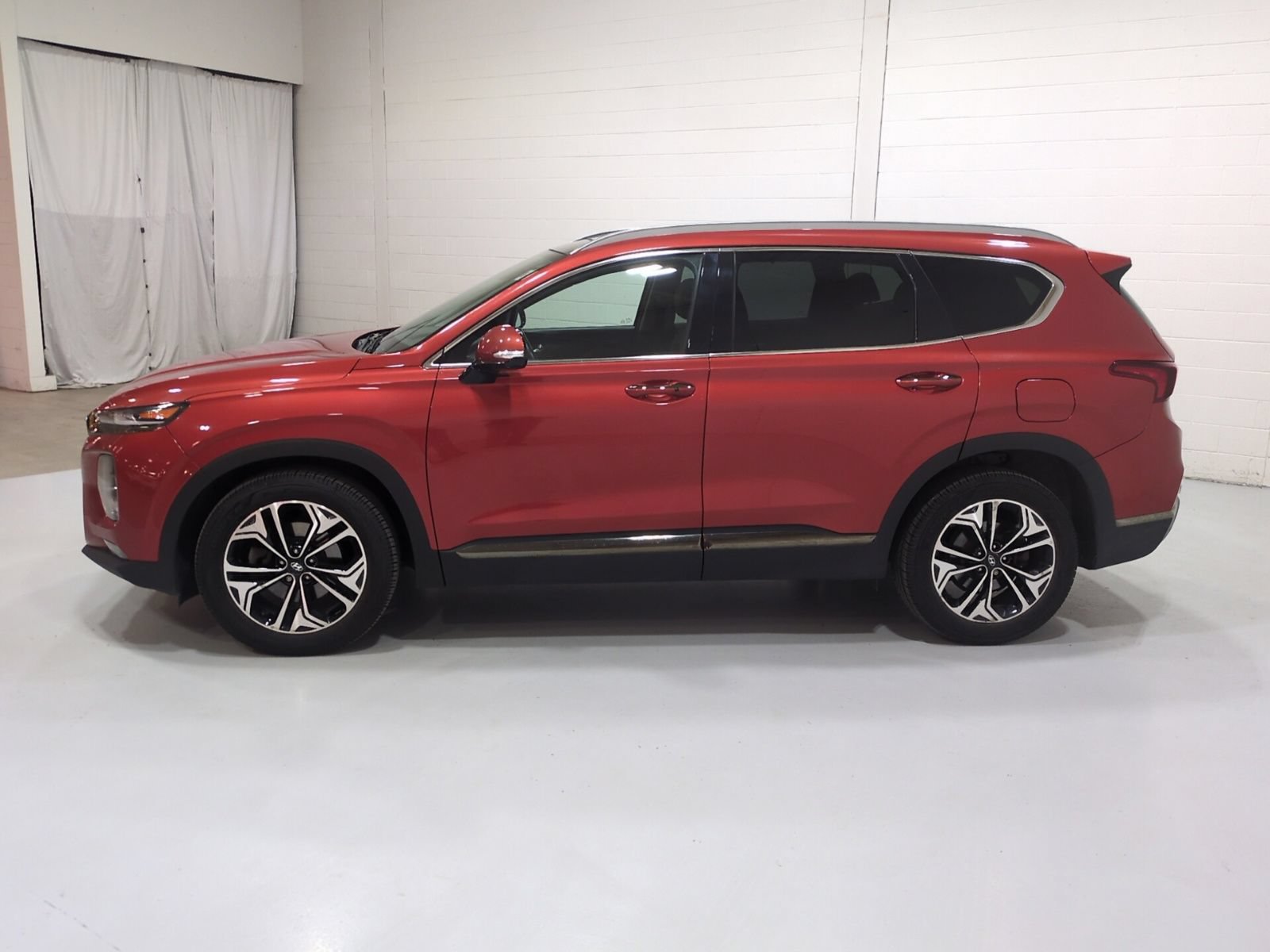 Used 2019 Hyundai Santa Fe AWD image 6