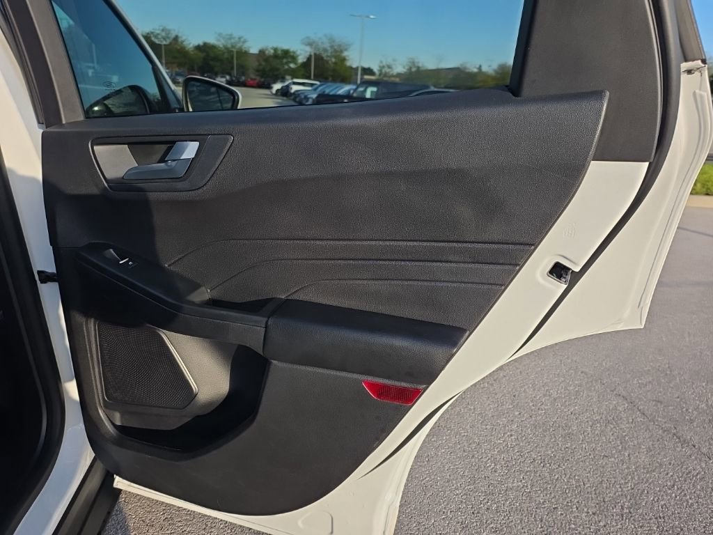 Used 2023 Ford Escape ST-Line Select image 33