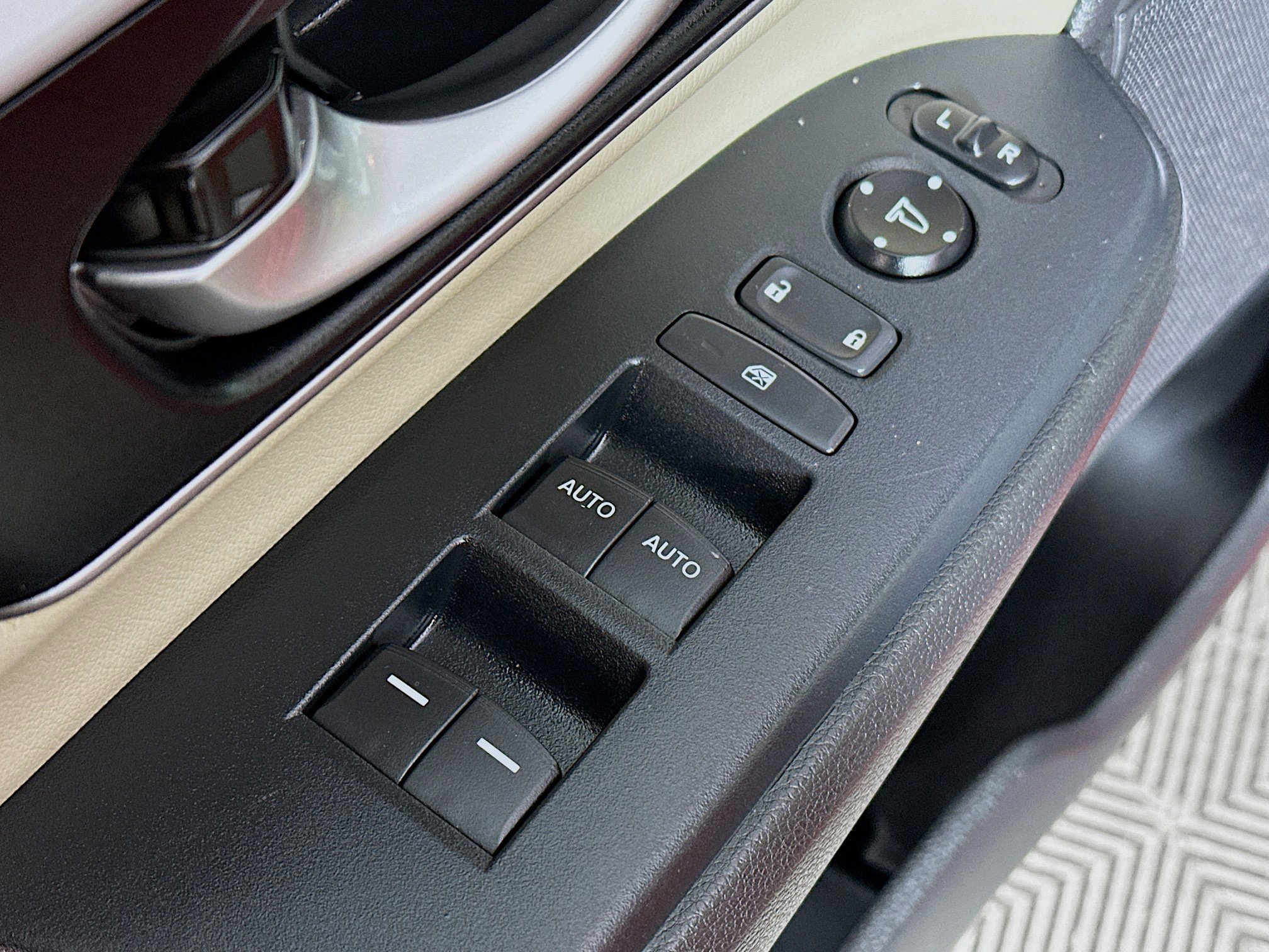 Certified 2017 Honda CR-V EX-L image 17