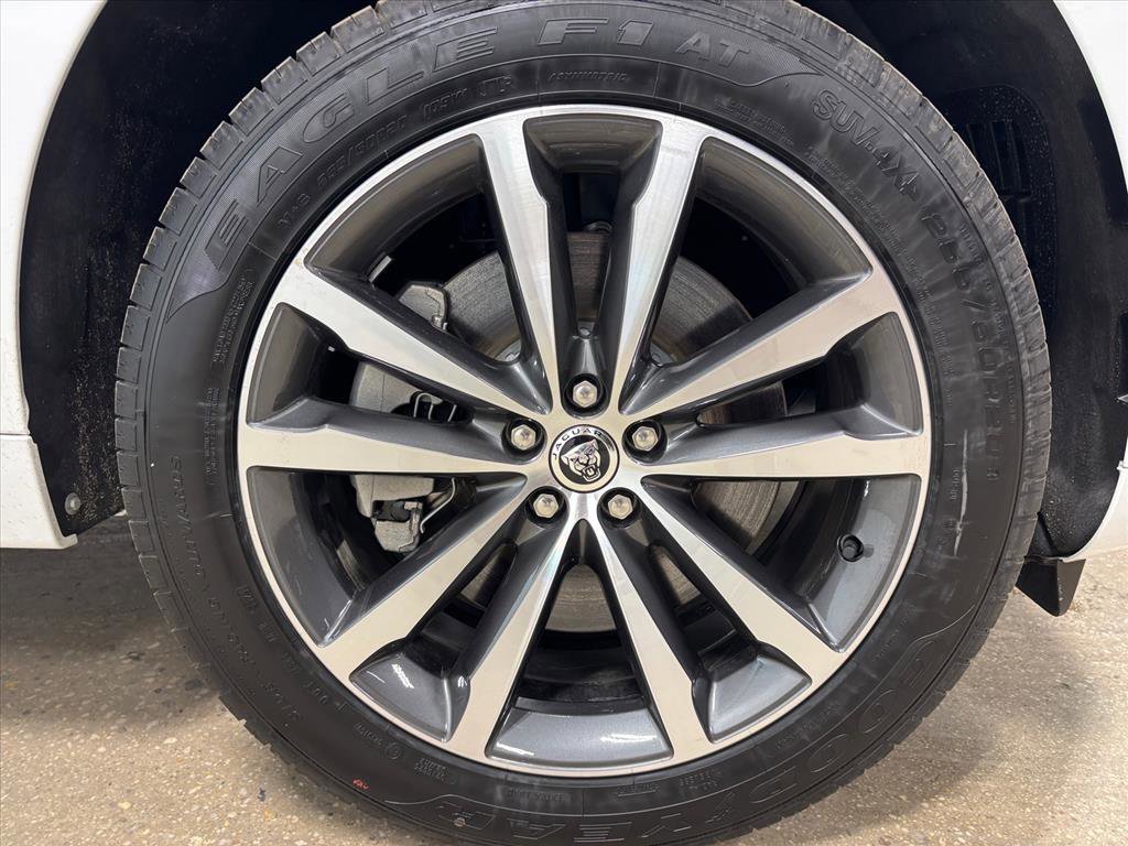 New 2026 Jaguar F-PACE R-Dynamic S image 11