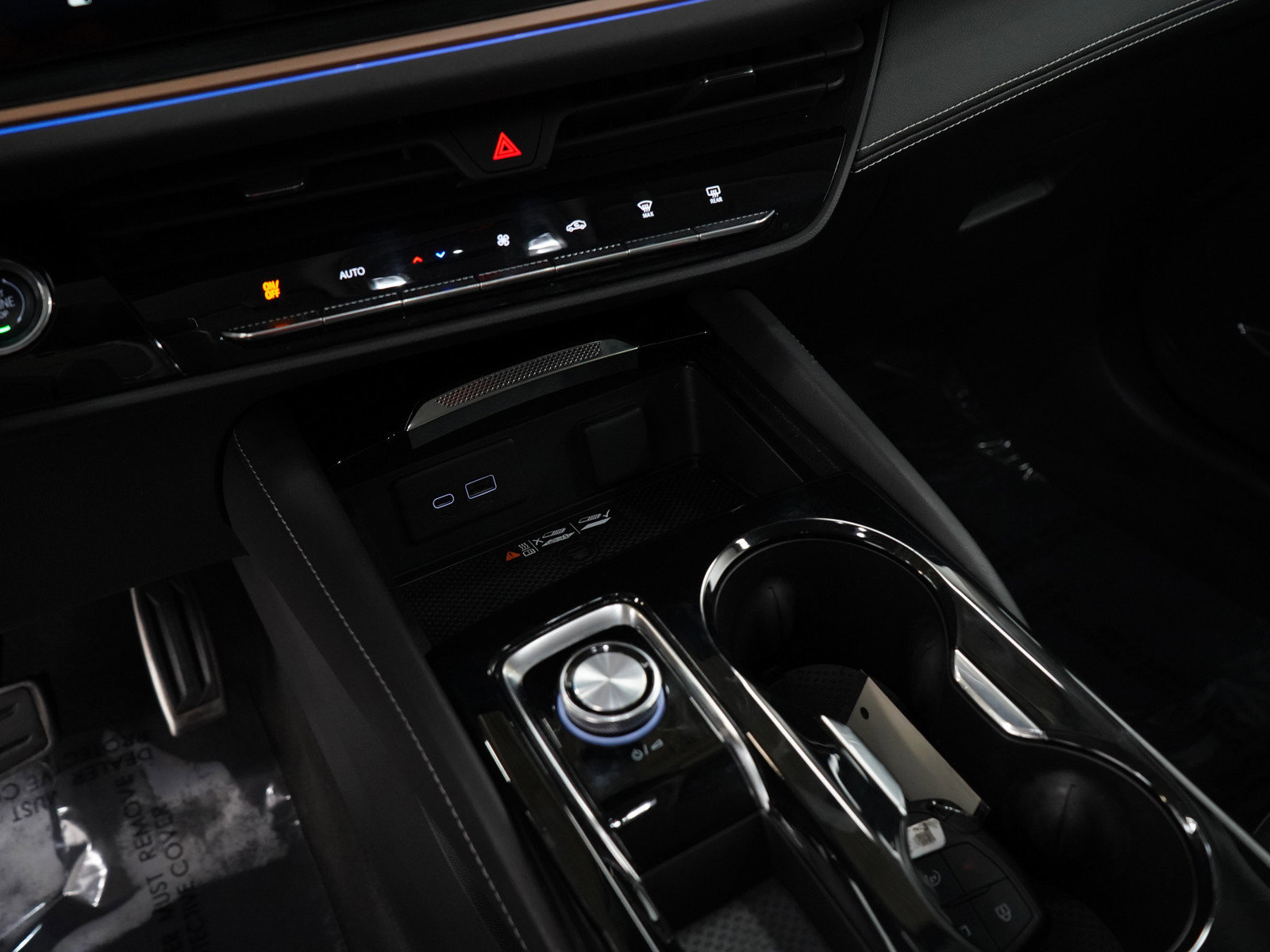 Used 2025 Buick Envision Sport Touring image 24