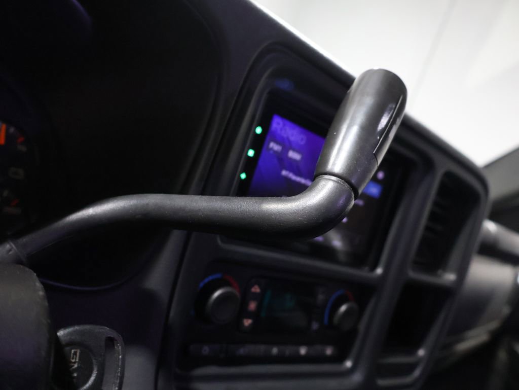 Used 2006 GMC Sierra 1500 SLT w/ Light Duty Power Package image 31