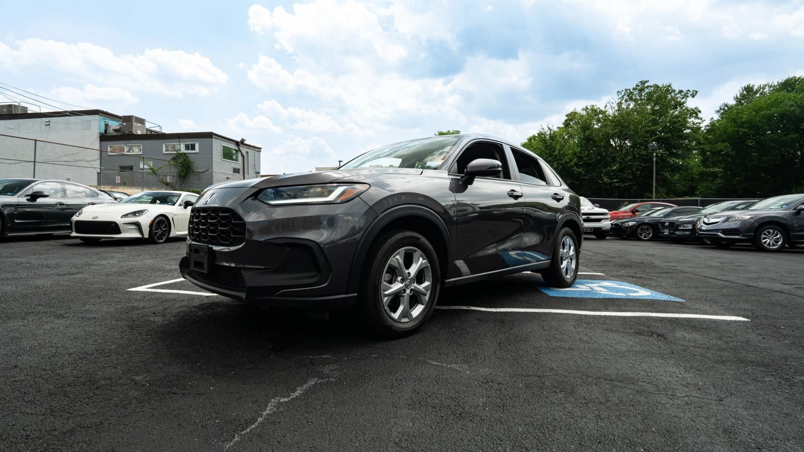 Used 2025 Honda HR-V LX image 7