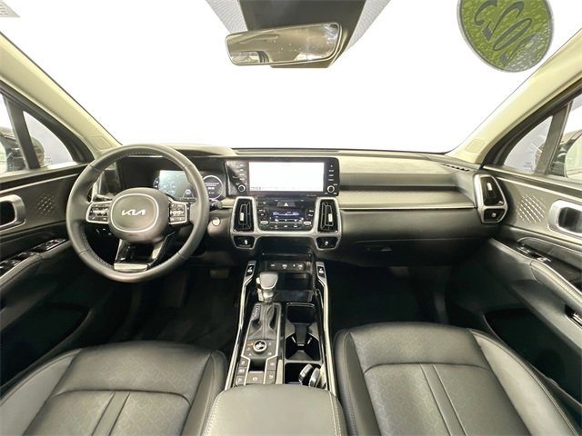 Used 2023 Kia Sorento SX image 3