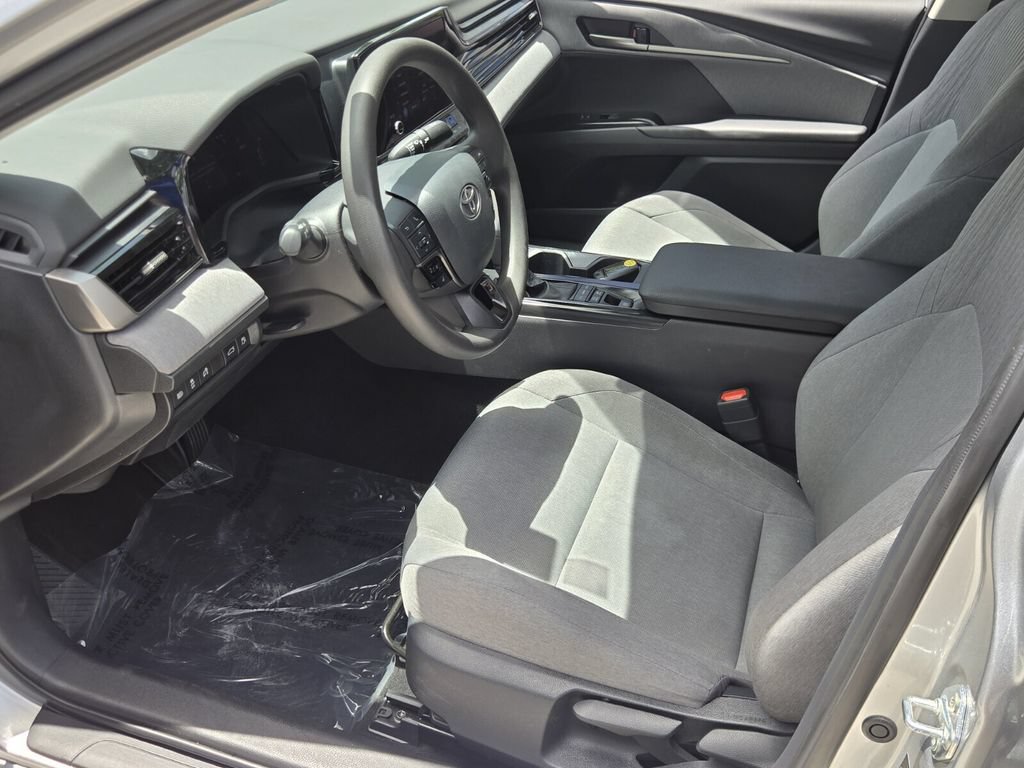 Used 2026 Toyota Camry LE FWD image 10