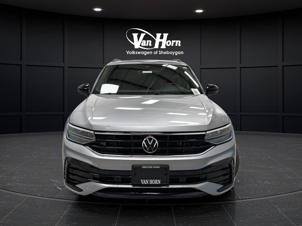 Used 2022 Volkswagen Tiguan SE R-Line AWD/4WD image 8