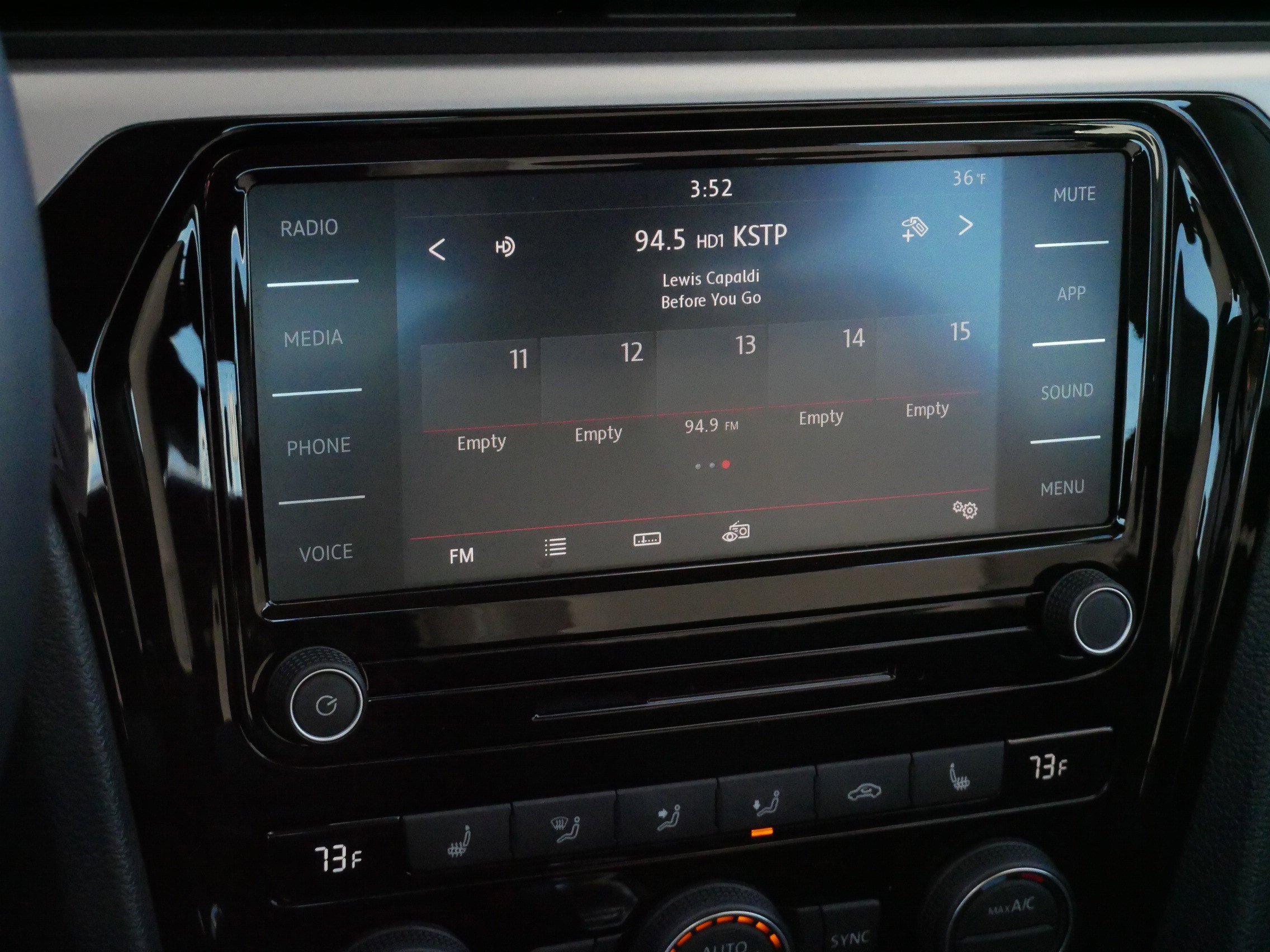 Certified 2020 Volkswagen Passat 2.0T SE w/ Sunroof Package image 22