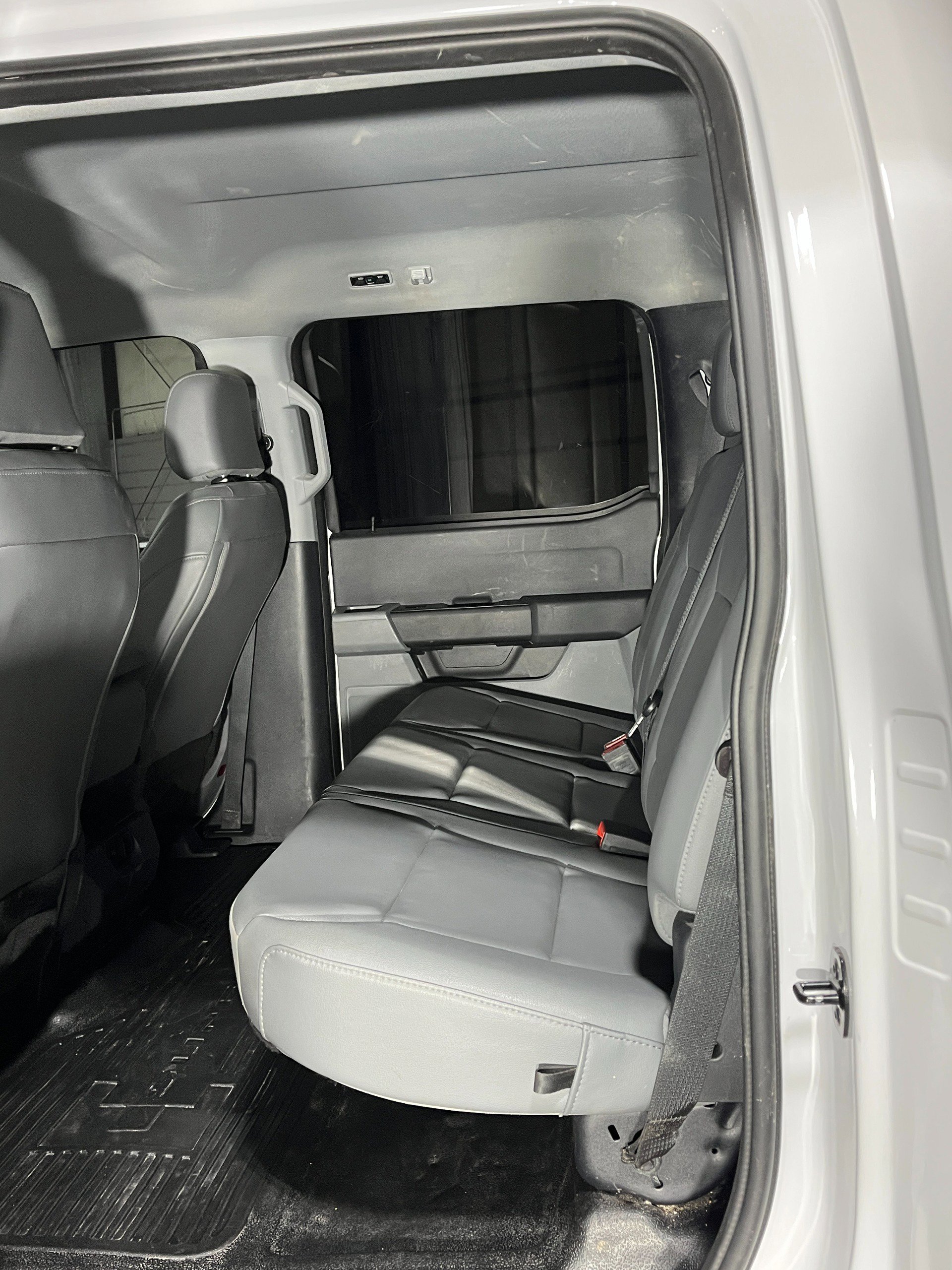 Used 2023 Ford F550 4x4 Crew Cab Super Duty image 19