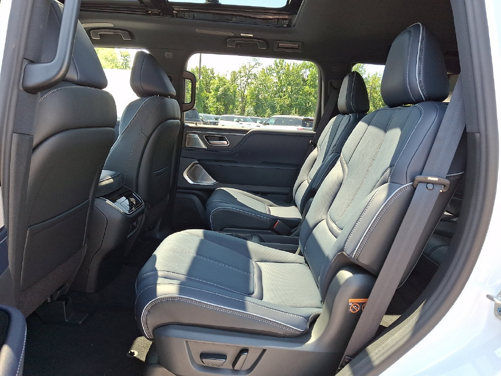 New 2027 INFINITI QX80 Sensory AWD/4WD image 7