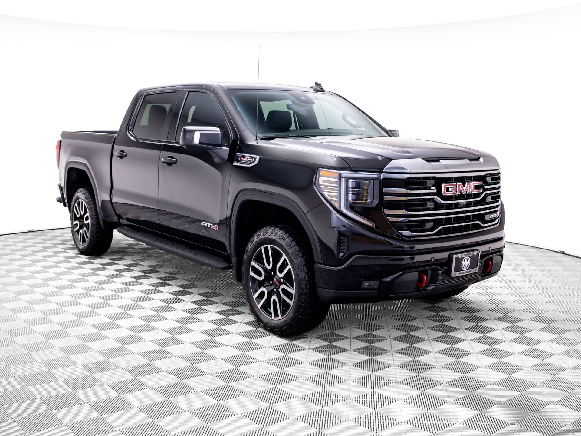Used 2023 GMC Sierra 1500 AT4 w/ Technology Package AWD/4WD image 8
