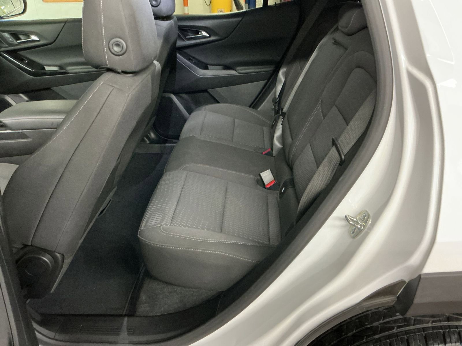 Used 2025 Chevrolet Equinox LT FWD image 21