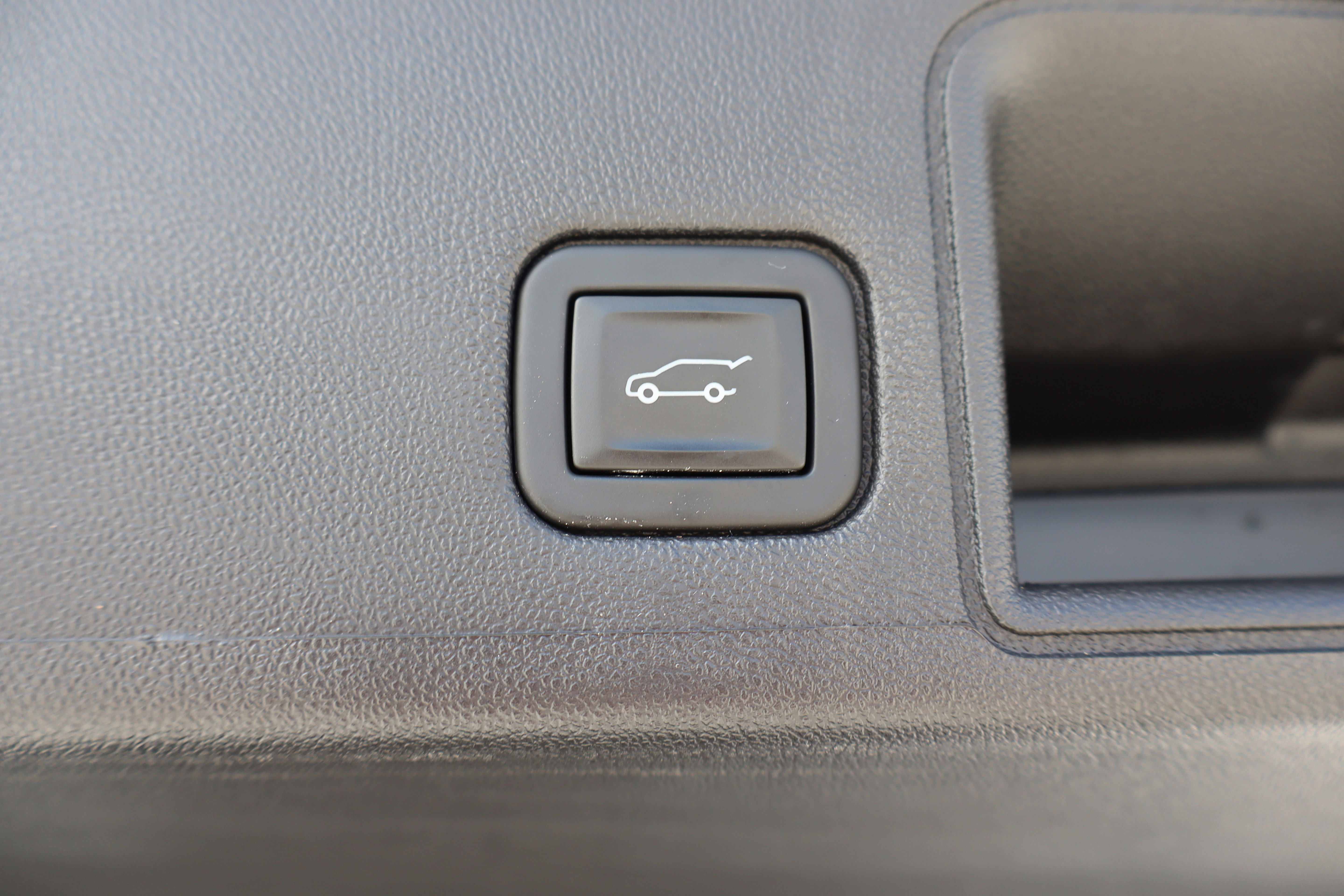 Used 2023 GMC Terrain Denali w/ Denali Premium Package image 29